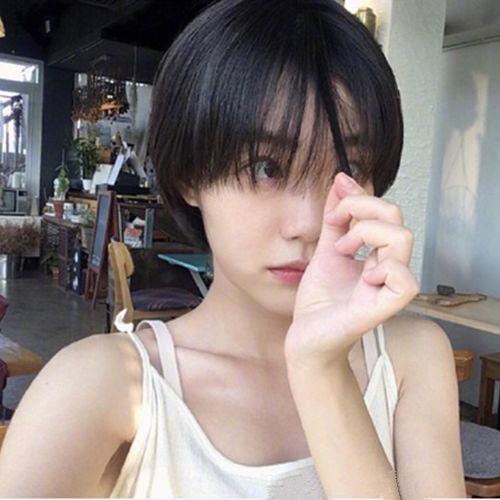 短发女主播很浪,狂野魅力，浪迹网络江湖